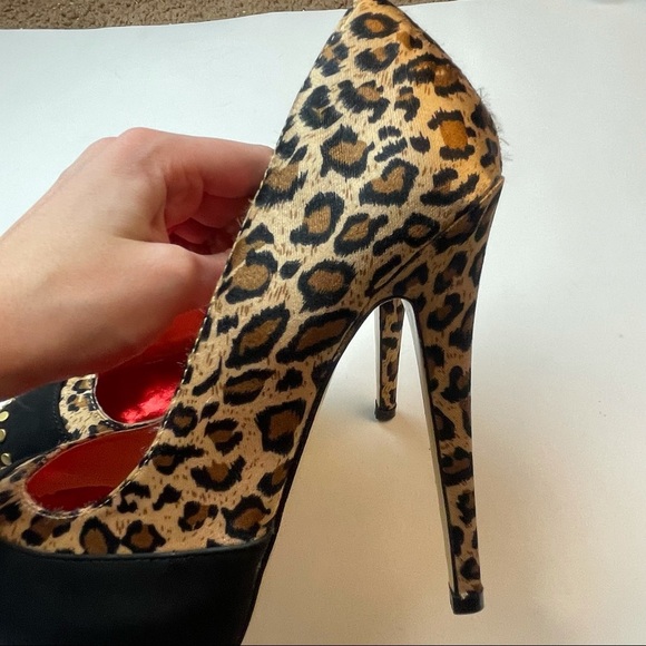 Frederick’s Cheetah Print Platform Stripper Heels Size 7.5 - Picture 6 of 12